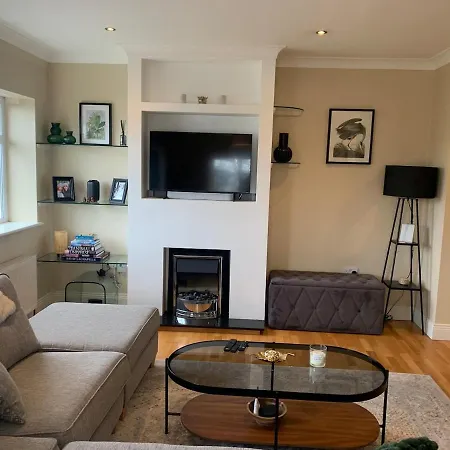 Seafield Summer Entire 1 Bed Apartment